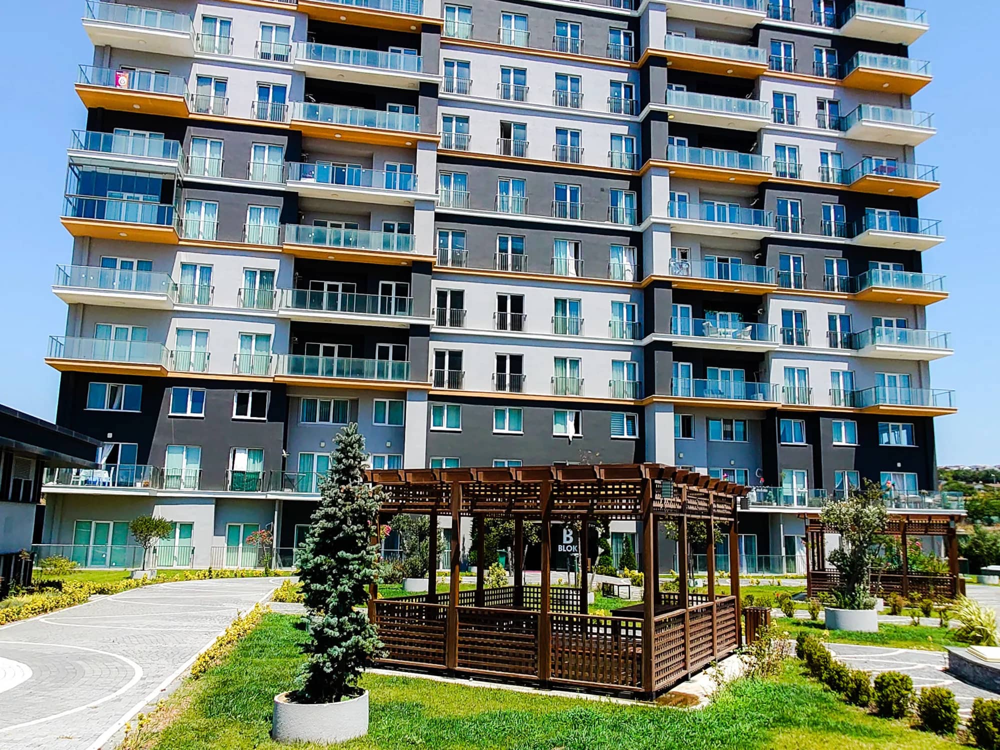 Sea Palm Residence