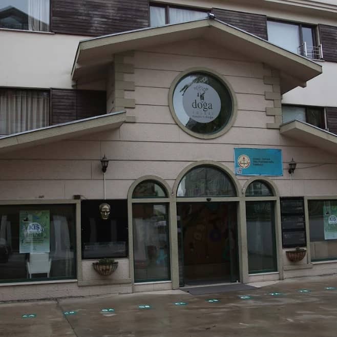 Doğa Koleji