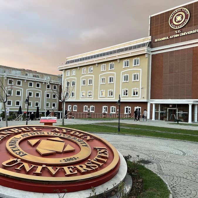 İstanbul Aydın Üniversitesi