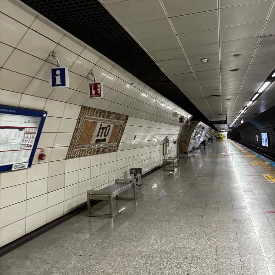 İTÜ-Ayazağa Metro İstasyonu